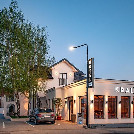 Hotel Kralj 크랄레보 외부 사진