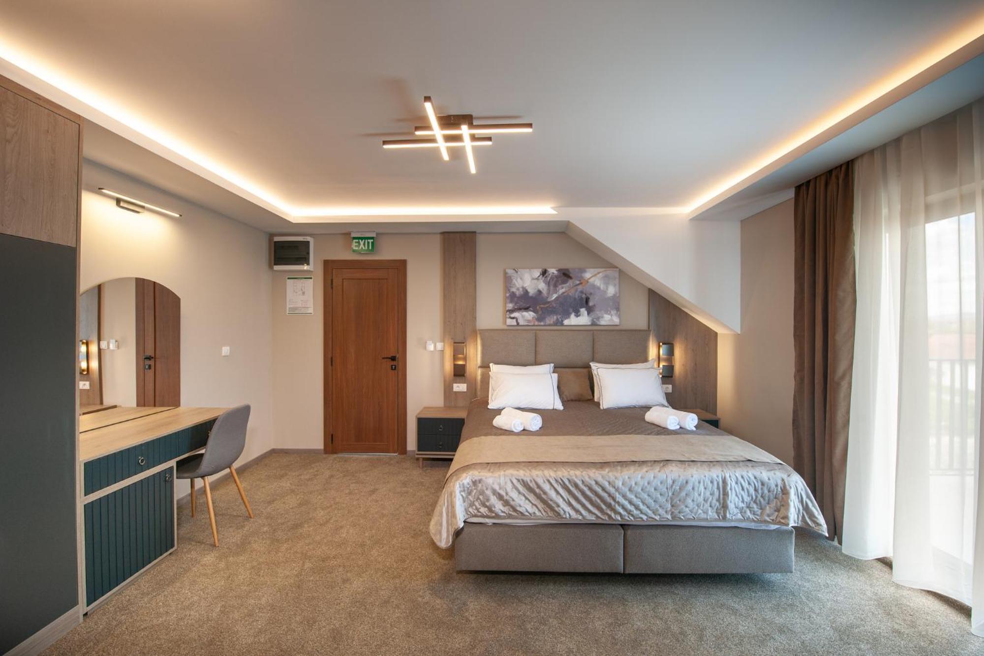 Hotel Kralj 크랄레보 객실 사진